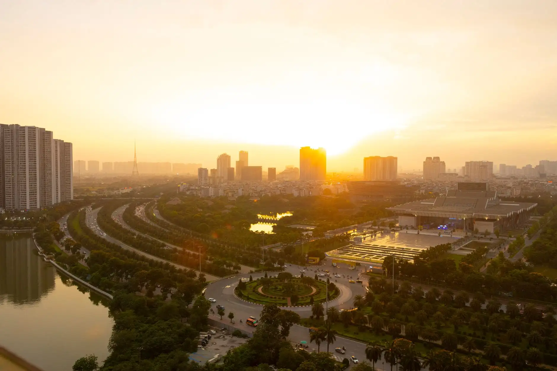 沈阳房地产市场2024年度行业报告:区域价值分析与房价走势预测正文配图 1