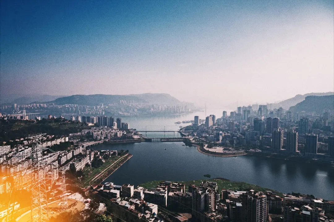 沈阳卓铭经济信息咨询:房地产行业报告如何赋能精准投资决策
