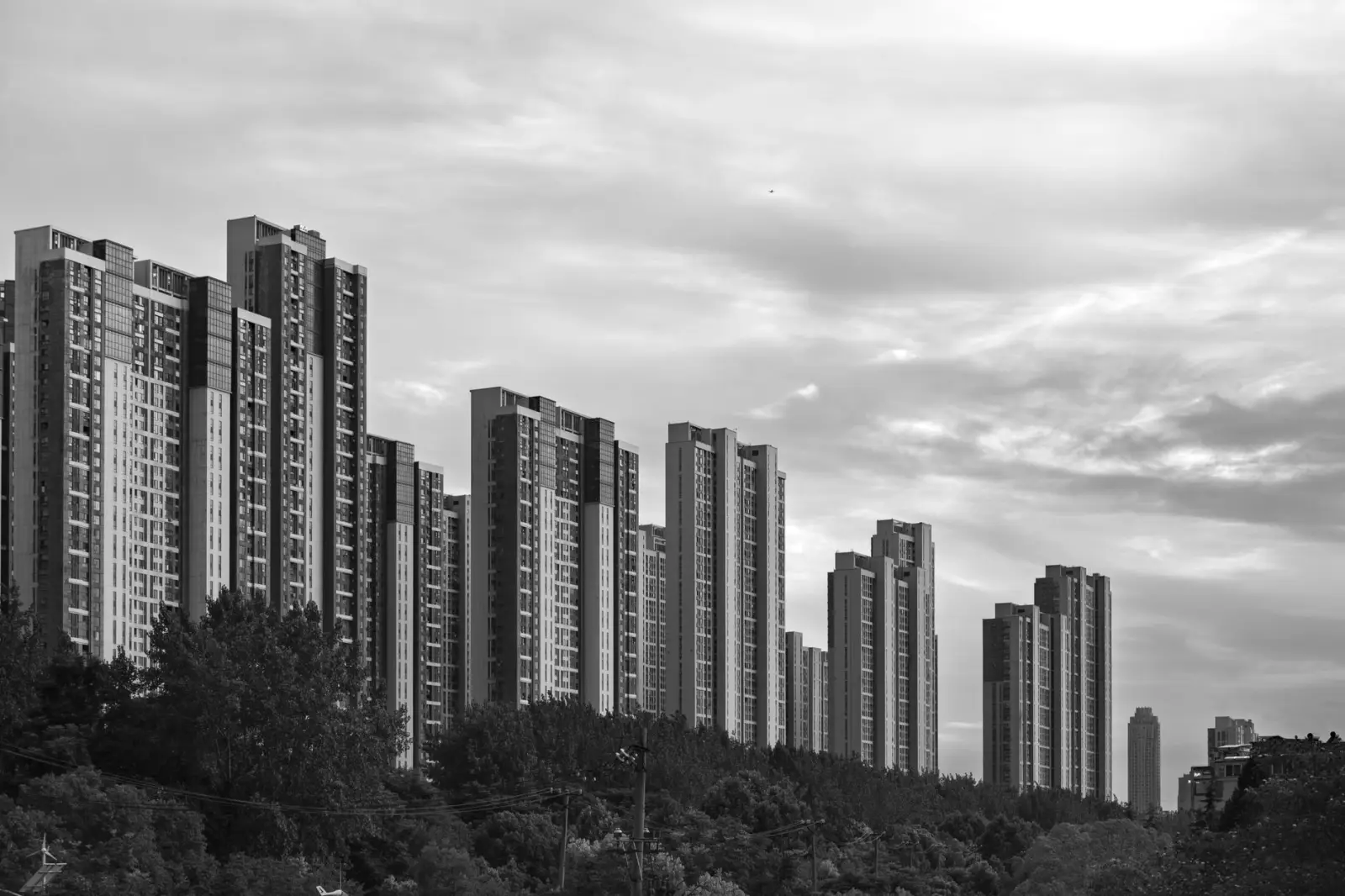 2025年沈阳房地产市场半年报:核心区域房价走势与土地供应分析正文配图 1