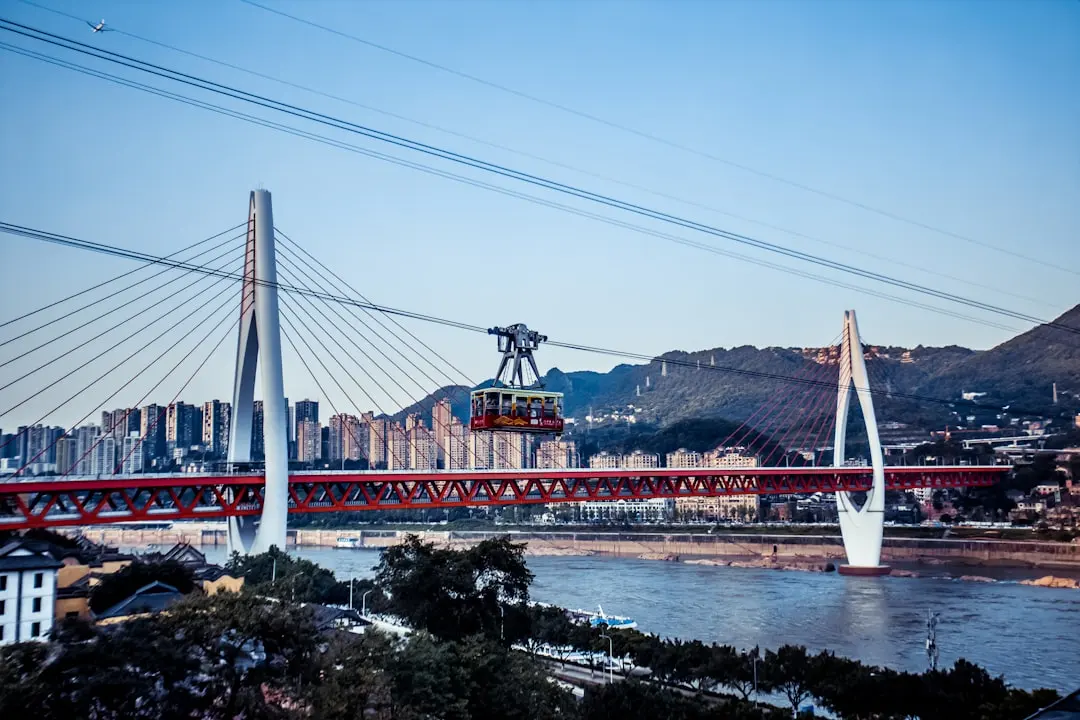 辽宁省房地产调控政策演变对房价走势的传导效应研究